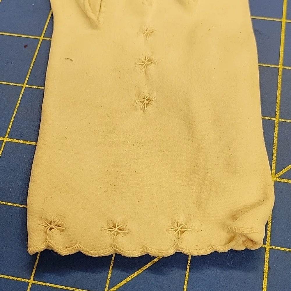 Vintage Women's Gloves Cream Estate Sale Find